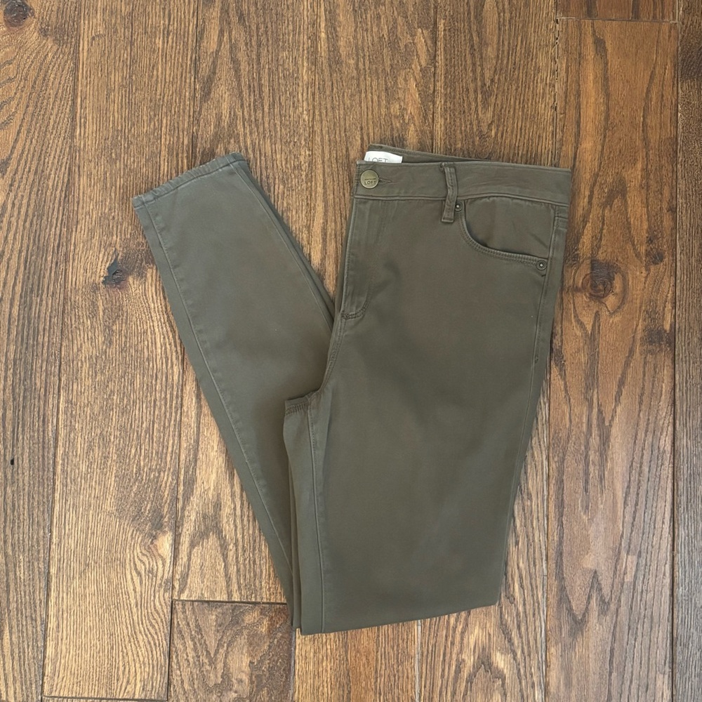 LOFT Women's Olive Straight Leg Pants